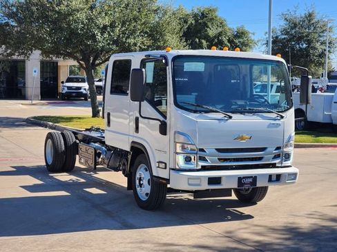 New 2024 Chevrolet Low Cab Forward 4500XD RWD image 2