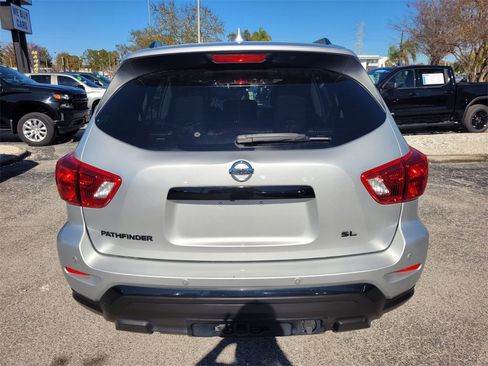 Used 2020 Nissan Pathfinder SL image 14