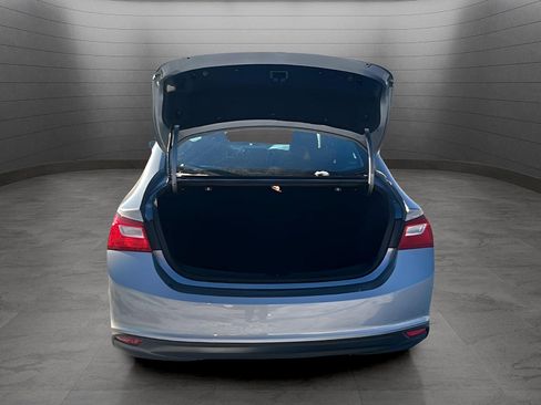Used 2023 Chevrolet Malibu LT FWD image 25