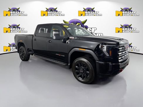 Used 2024 GMC Sierra 3500 AT4 w/ AT4 Premium Plus Package AWD/4WD image 3