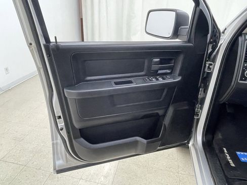 Used 2019 RAM 1500 Express image 14