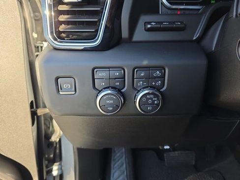 Used 2024 GMC Sierra 1500 Denali w/ Technology Package image 23