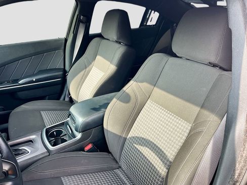 Used 2023 Dodge Charger SXT RWD image 19