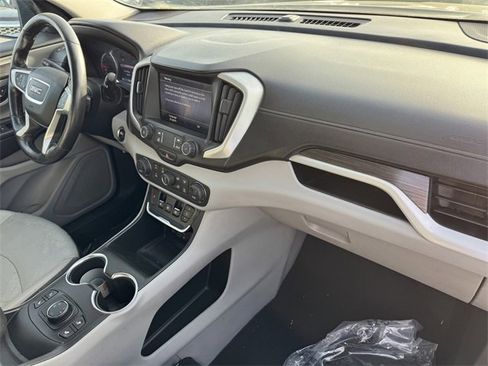 Used 2019 GMC Terrain SLT w/ Preferred Package image 5