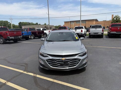 Used 2024 Chevrolet Malibu LT FWD image 3