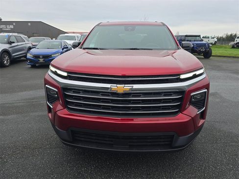 New 2026 Chevrolet Traverse LT image 8