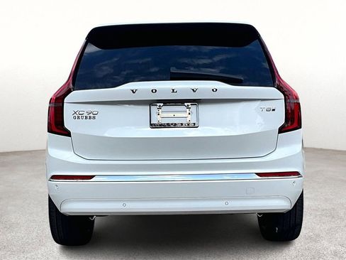 New 2026 Volvo XC90 T8 Plus AWD/4WD image 7