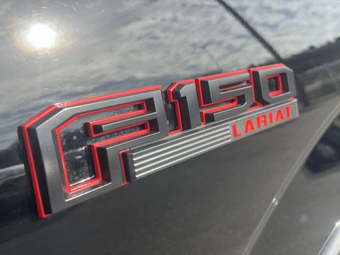 Used 2018 Ford F150 Lariat w/ Equipment Group 502A Luxury image 9