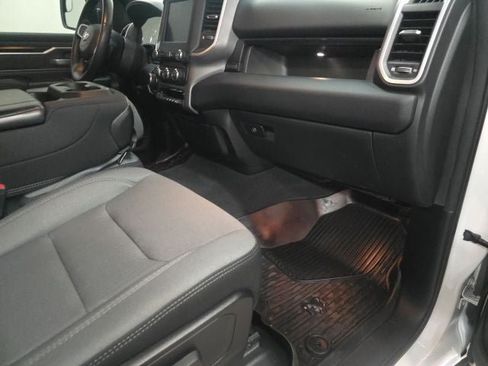 Used 2022 RAM 1500 Big Horn AWD/4WD image 6