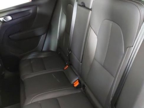 Used 2025 Volvo XC40 B5 Plus AWD/4WD image 11