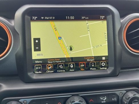 Used 2023 Jeep Gladiator Mojave w/ Cold Weather Group image 19