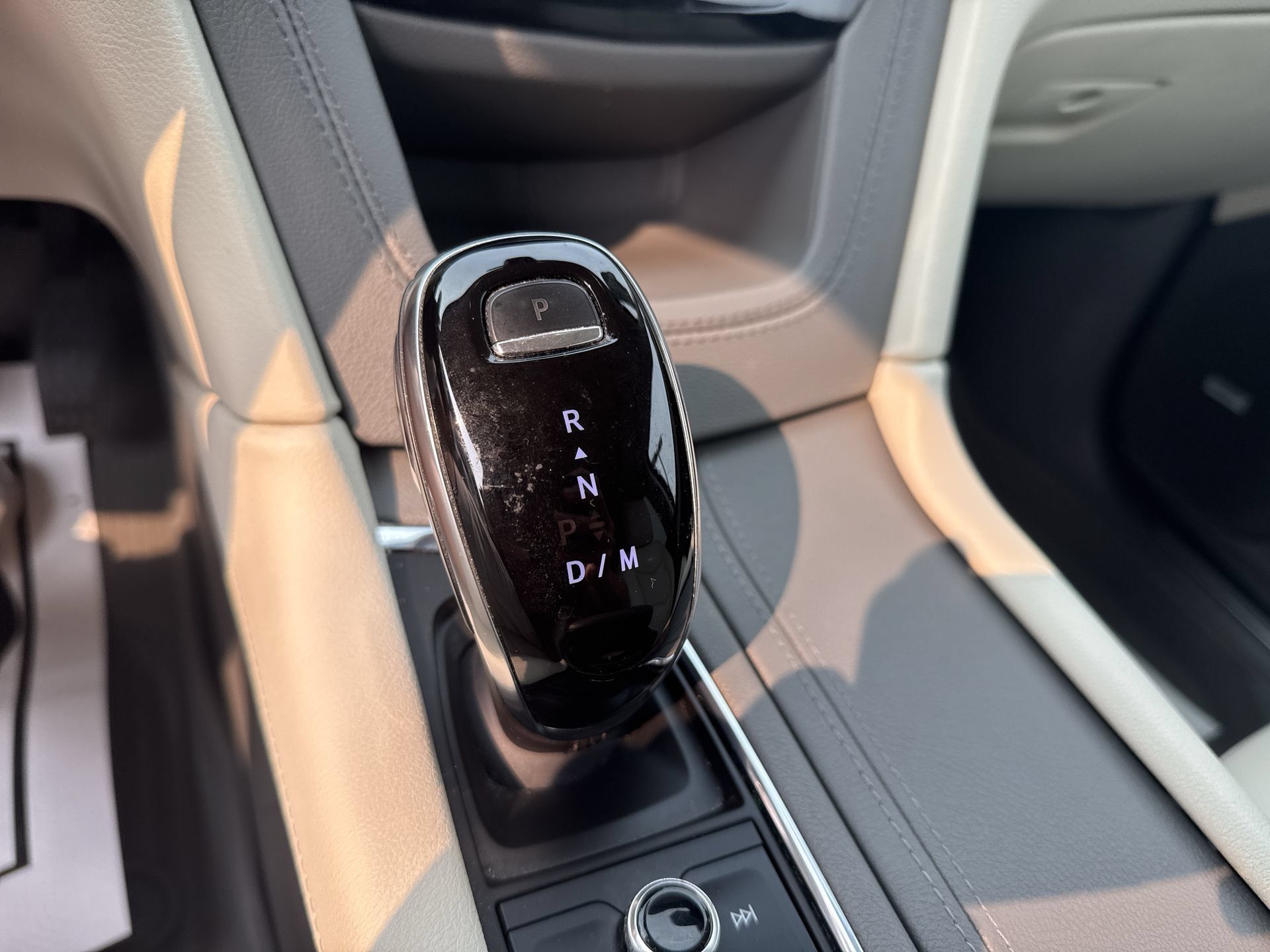 Used 2022 Cadillac XT5 Premium Luxury AWD/4WD image 16