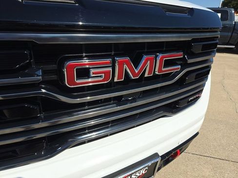 Used 2025 GMC Sierra 1500 AT4 AWD/4WD image 29
