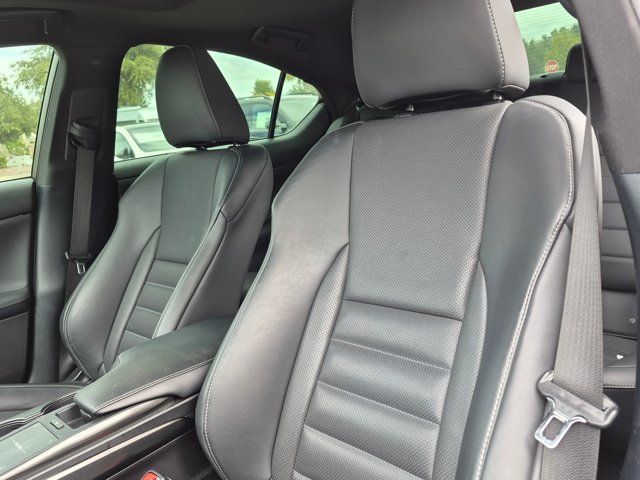 Used 2022 Lexus IS 350 F Sport w/ Navigation Package RWD image 11
