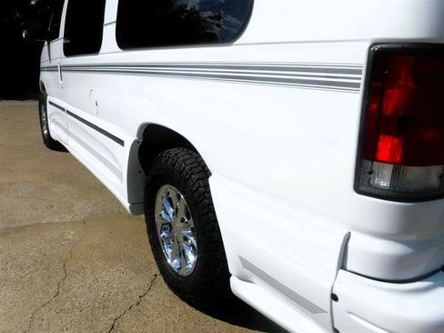 Used 2000 Ford E-150 and Econoline 150 RWD image 15