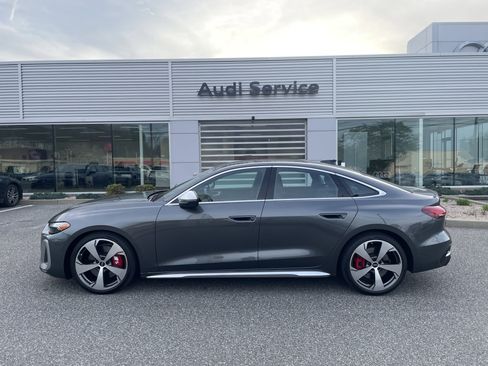 Certified 2025 Audi S5 Premium Plus w/ Premium Plus Package AWD/4WD image 4
