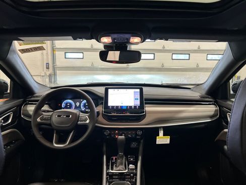 New 2026 Jeep Compass Limited w/ Sun, Sound & Navigation Group image 31