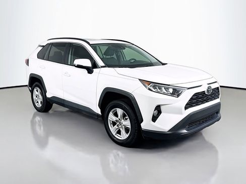 Certified 2019 Toyota RAV4 XLE image 3