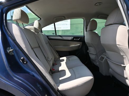 Used 2017 Subaru Legacy 2.5i Premium AWD/4WD image 21