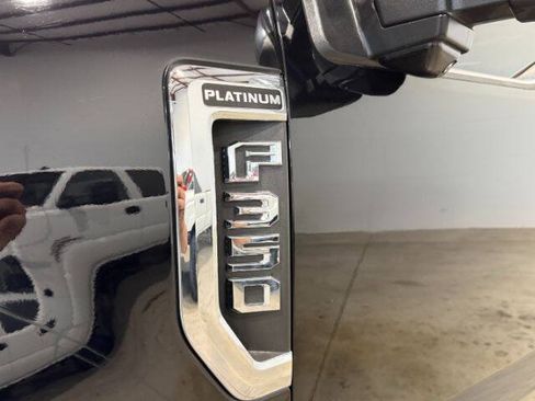 Used 2017 Ford F350 Platinum w/ Platinum Ultimate Package AWD/4WD image 14