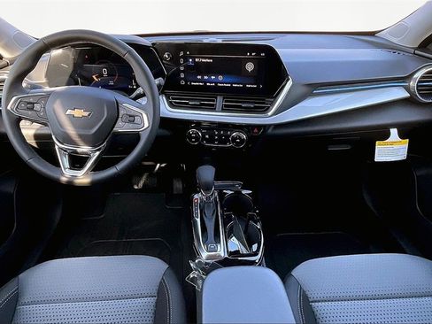 New 2026 Chevrolet Trax LT w/ Driver Confidence Package image 6