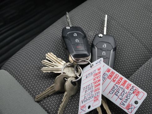 Used 2019 Ford F250 XL w/ Power Equipment Group image 34