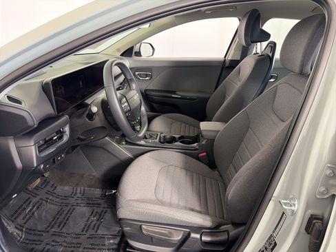Certified 2025 Kia K4 EX FWD image 8