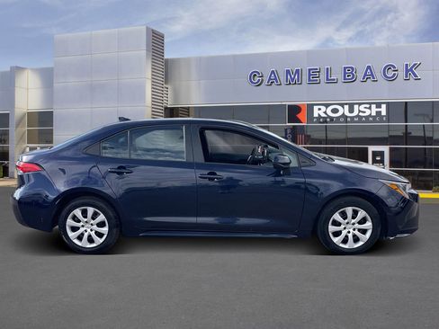 Used 2024 Toyota Corolla LE FWD image 7