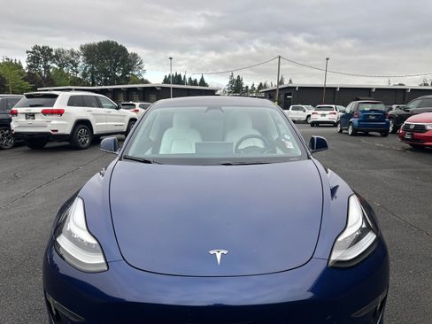 Used 2019 Tesla Model 3 AWD/4WD image 23