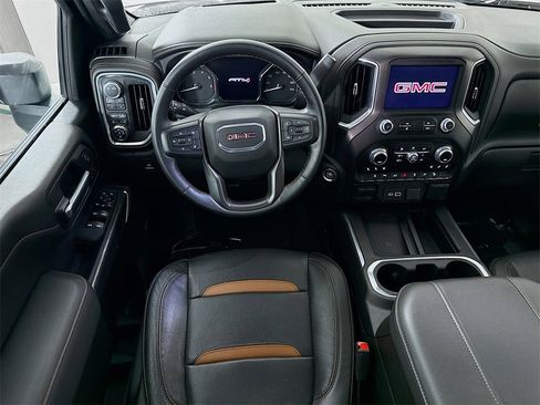 Used 2023 GMC Sierra 2500 AT4 w/ AT4 Premium Plus Package image 3
