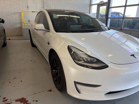Used 2020 Tesla Model 3 Long Range image 3
