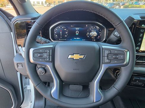 New 2026 Chevrolet Silverado 1500 LT image 18