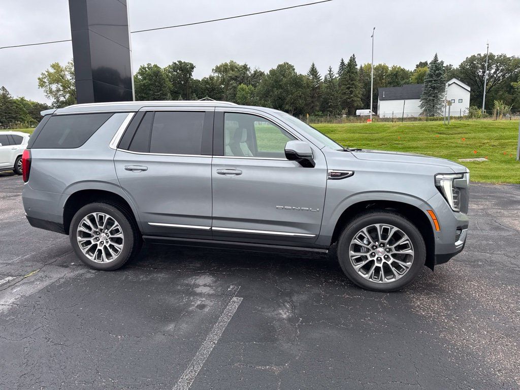 Used 2026 GMC Yukon Denali w/ Sun & Power Step Package AWD/4WD image 23