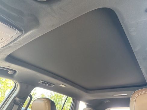 New 2026 GMC Acadia Denali Ultimate w/ LPO, Floor Liner Package AWD/4WD image 45