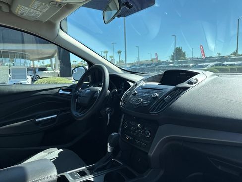 Used 2017 Ford Escape SE AWD/4WD image 24