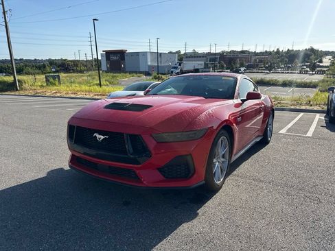 Used 2026 Ford Mustang GT Premium RWD image 5