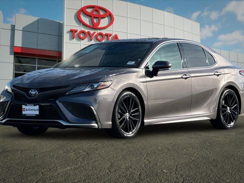 Certified 2022 Toyota Camry XSE image 7