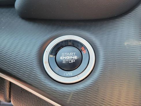 Used 2024 Jeep Grand Cherokee Altitude image 27