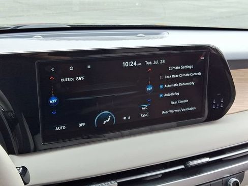 Used 2023 Hyundai Palisade Limited AWD/4WD image 18