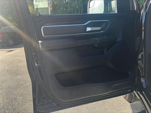 Used 2022 RAM 1500 Big Horn AWD/4WD image 18