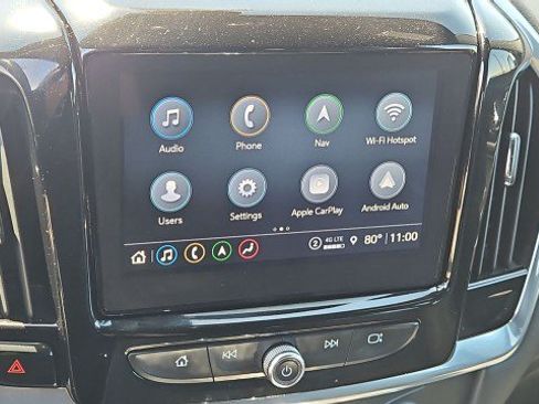 Used 2023 Chevrolet Traverse RS FWD image 13