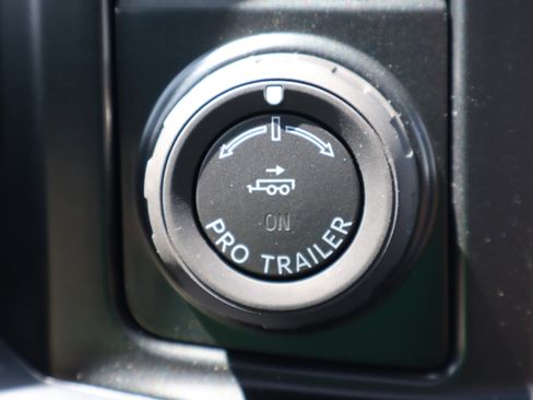 New 2025 Ford F350 Lariat w/ Lariat Ultimate Package image 28