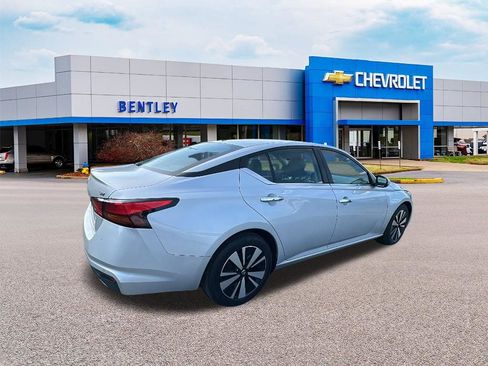 Used 2022 Nissan Altima 2.5 SV image 7