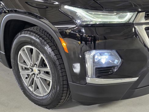 Used 2022 Chevrolet Traverse LT image 10