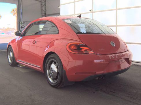 Used 2013 Volkswagen Beetle 2.5 image 2