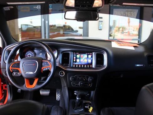 Used 2017 Dodge Charger R/T RWD image 13