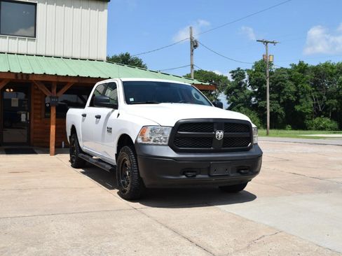 Used 2017 RAM 1500 Tradesman w/ Protection Group AWD/4WD image 4