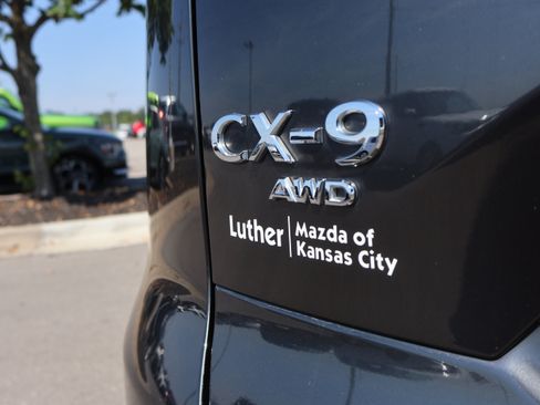 Used 2023 MAZDA CX-9 Touring Plus AWD/4WD image 13
