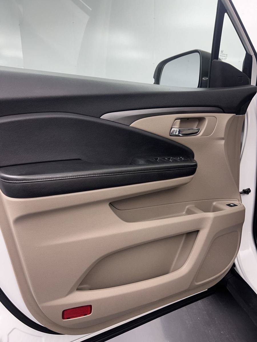 Used 2021 Honda Pilot EX image 28