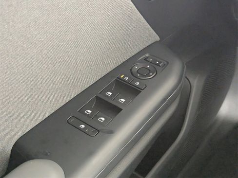 New 2025 Kia K4 EX image 16